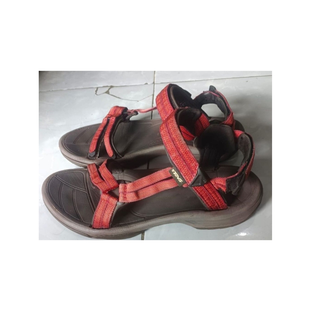 sandal gunung teva second