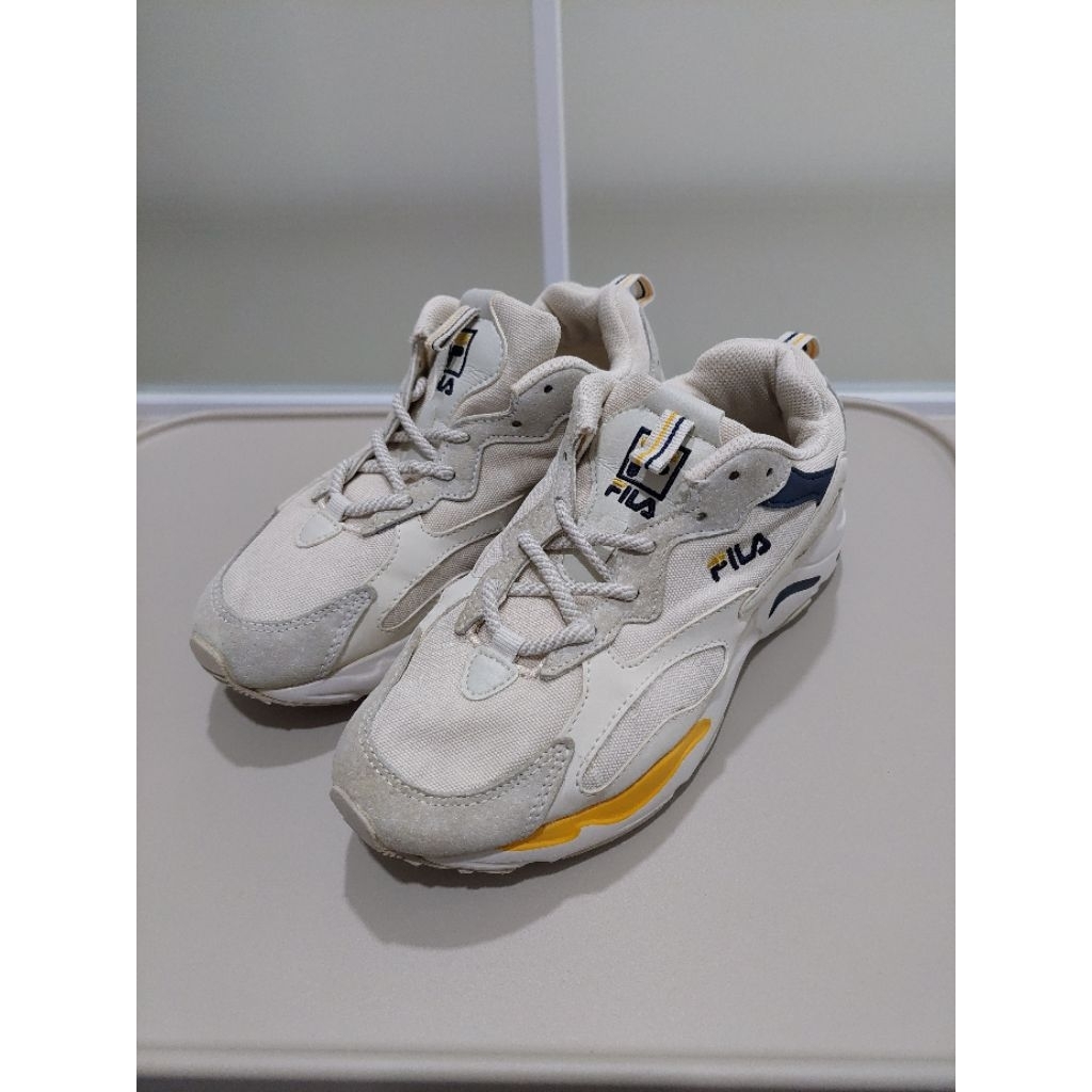 Sepatu Sneakers Fila x BTS Jin Ray Tracer size 37.5