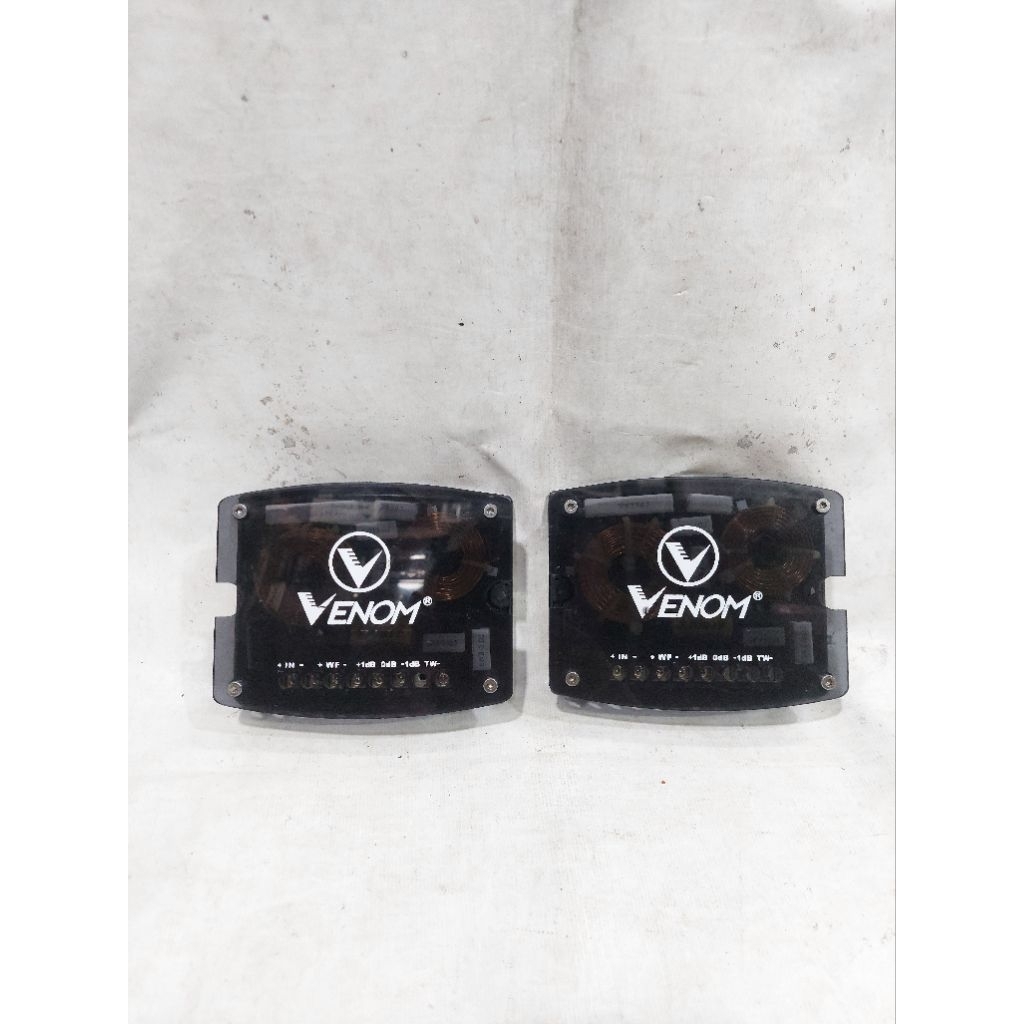 Crossover Pasif 2 way Venom