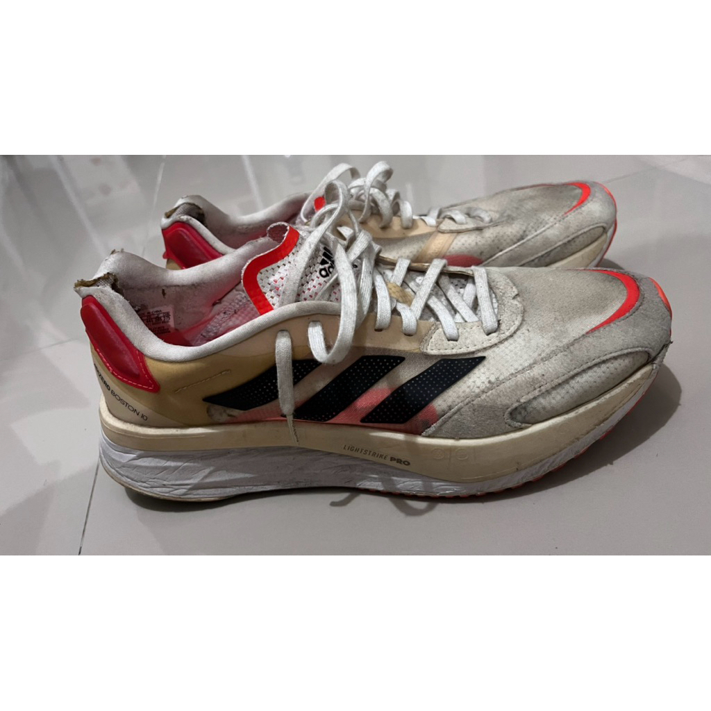 sepatu lari Ad*das Adizero boston 10 preloved