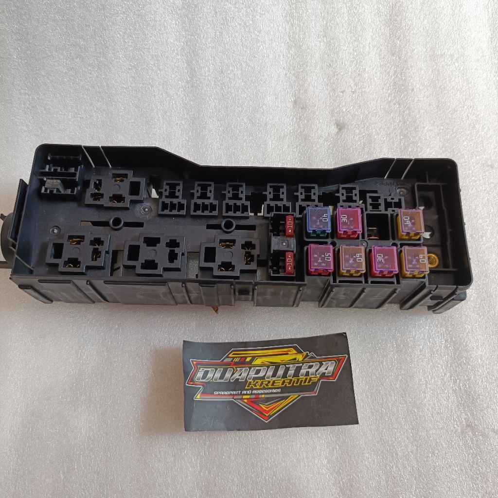 Fuse box sekring rumah sekring Isuzu elf Original