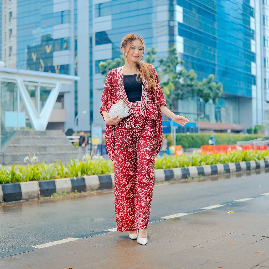 ONE SET OUTER BATIK CROP CELANA KULOT BATIK - STELAN BATIK KANTOR