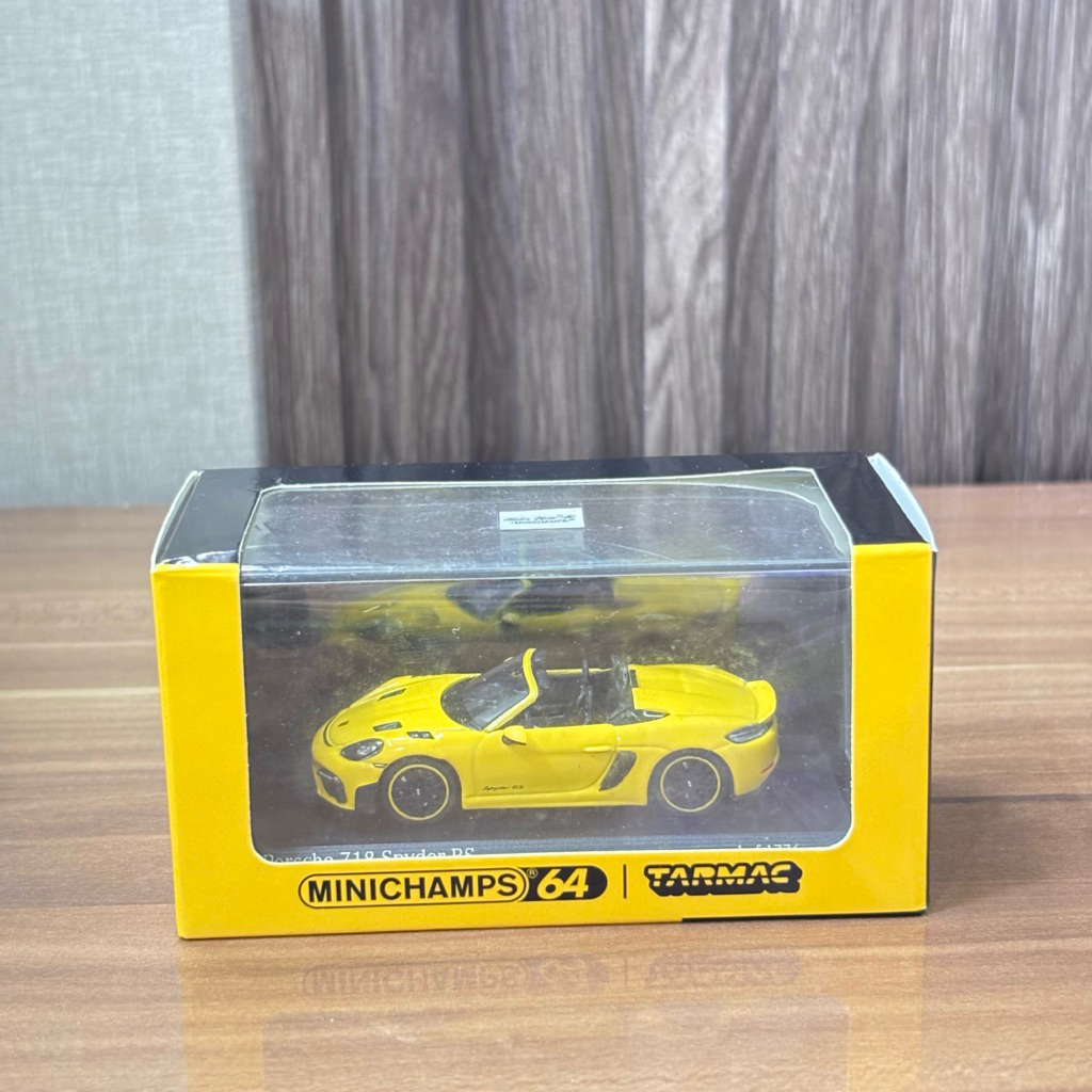 Diecast 1:64 Minichamps Porsche 718 Spyder RS Racing Yellow