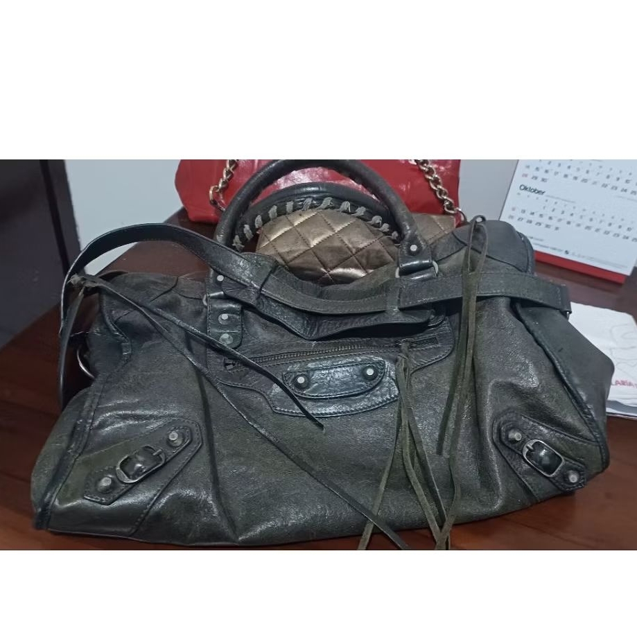Preloved Tas Balenciaga Classic City