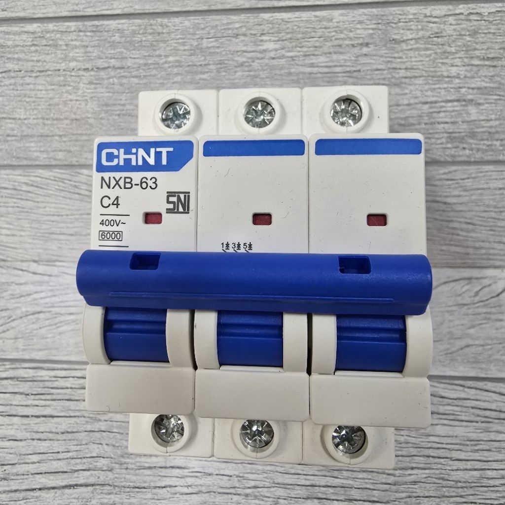 MCB 3P 4A 6KA NXB-63 3PHASE 4A CHINT ELECTRIC
