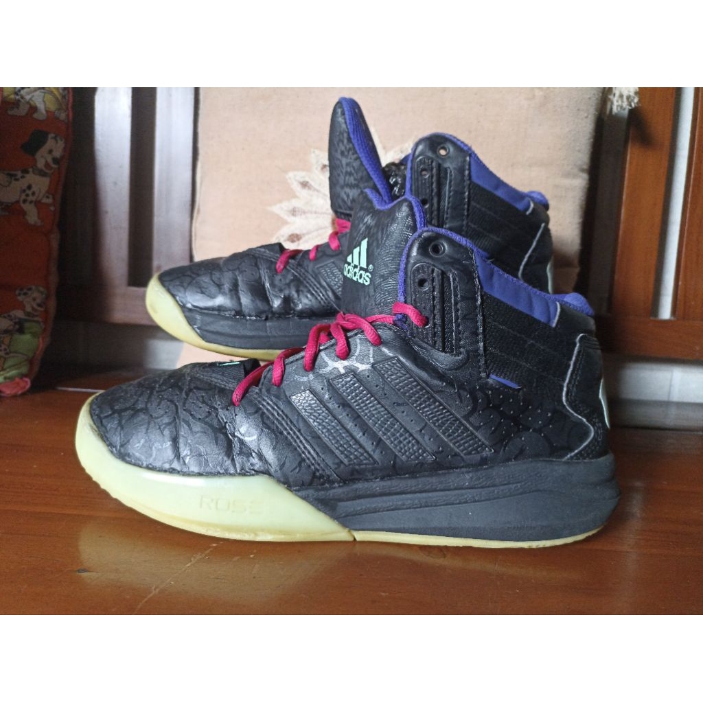 ADIDAS DERRICK ROSE
