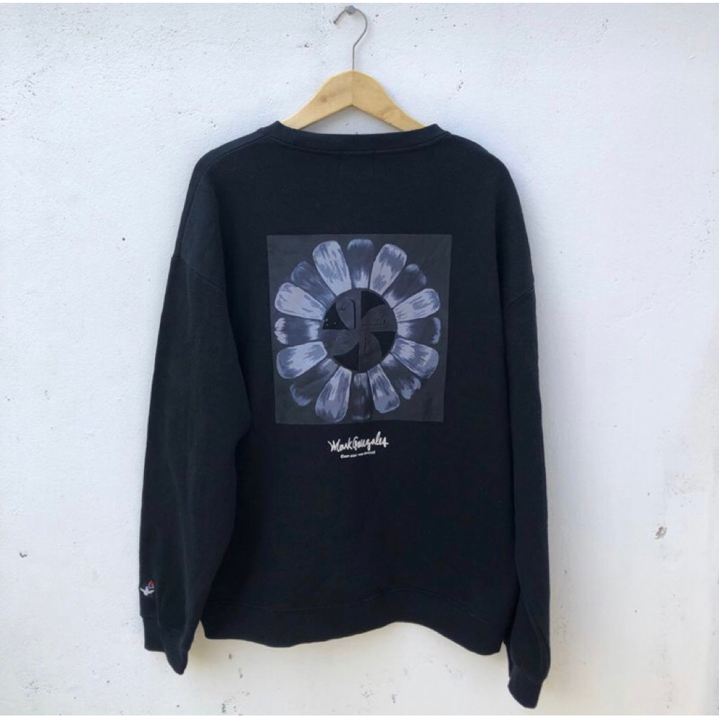 mark gonzales crewneck size xl