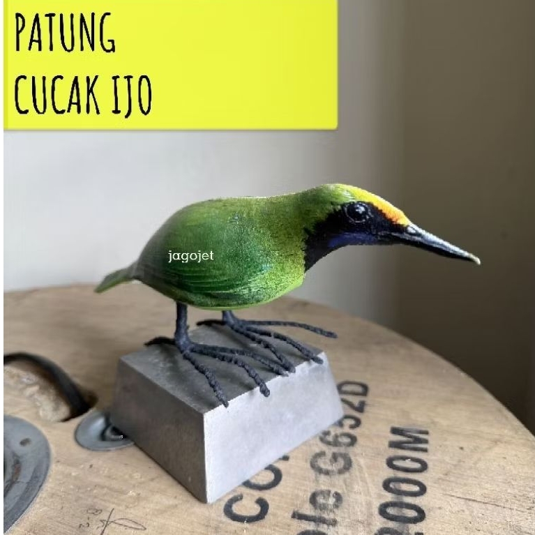 Patung jontrot burung cucak ijo / Boneka Murai Daun