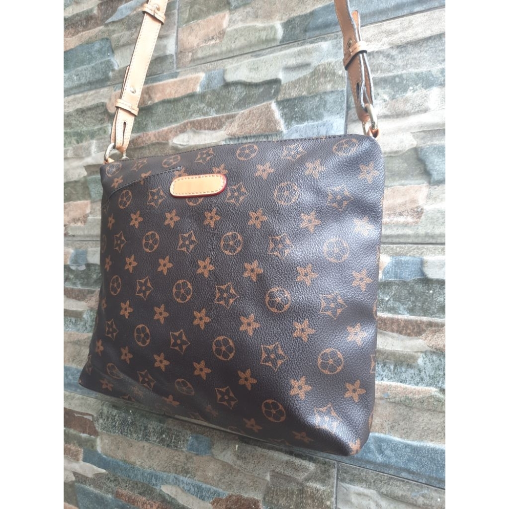 Sling Bag Cokelat Kulas EFLYTER