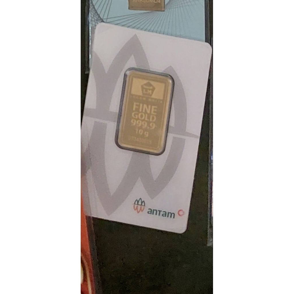 dijamin asli saya beli di pgadaian  Emas ANTAM logam mulia certicard tahun 2024 -10Gram