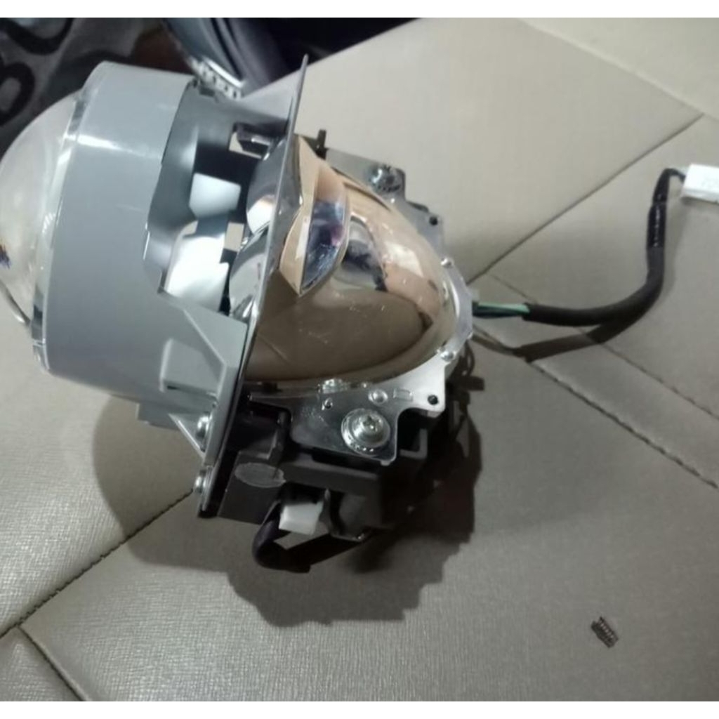 froyektor Fortuner vrz LED