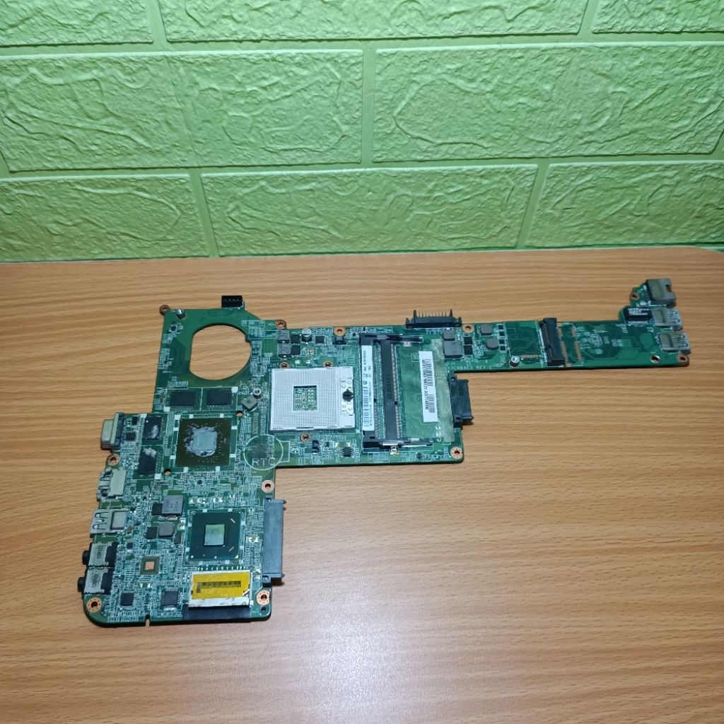 Motherboard Mainboard Mobo Mesin Mati Laptop Toshiba Satellite C800 C800D L840 C840 L840D