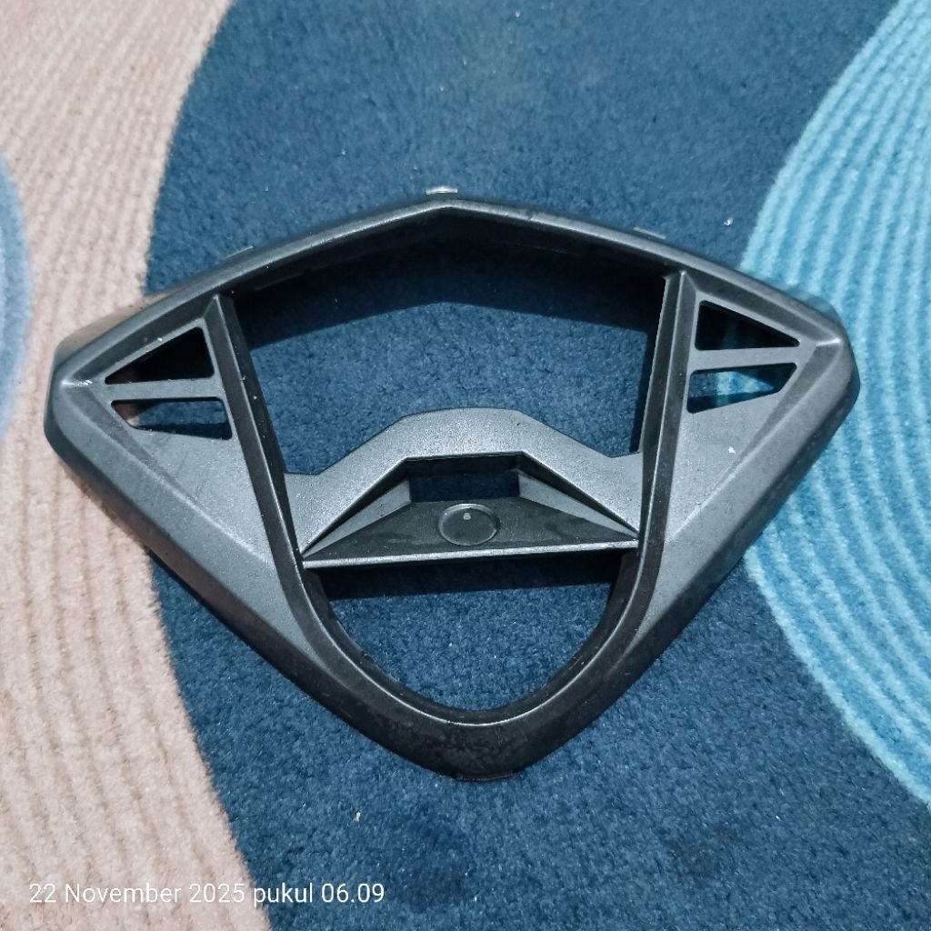 cover tutup lis spidometer yamaha xeon karbu, xeon rc original lepasan motor