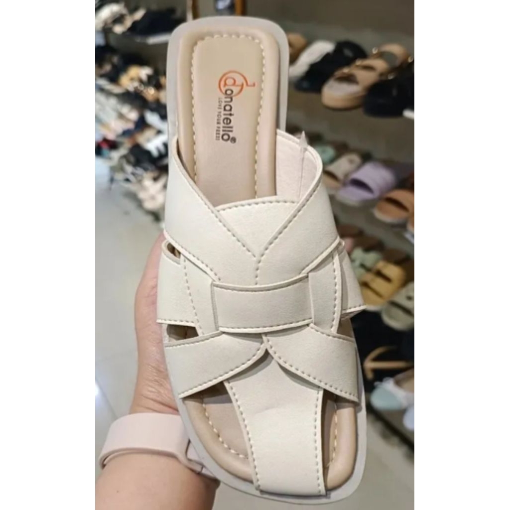 Sendal bustong Wanita Donatelo Av.54501 Off White 36-40