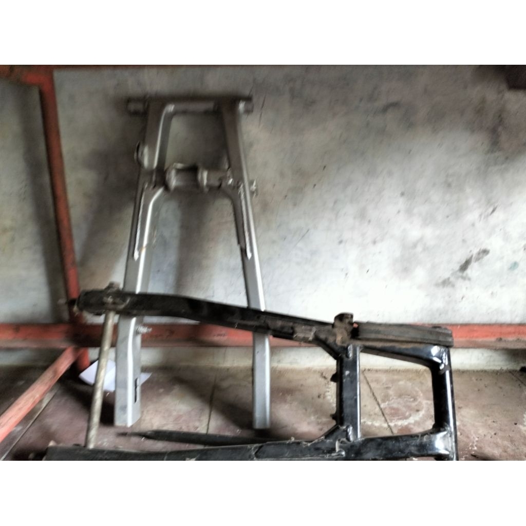 swing arm yamaha scorpio