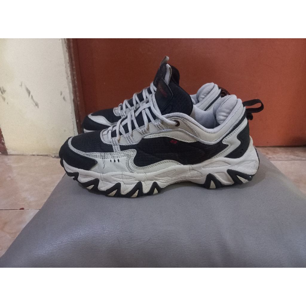 skechers trail size 42