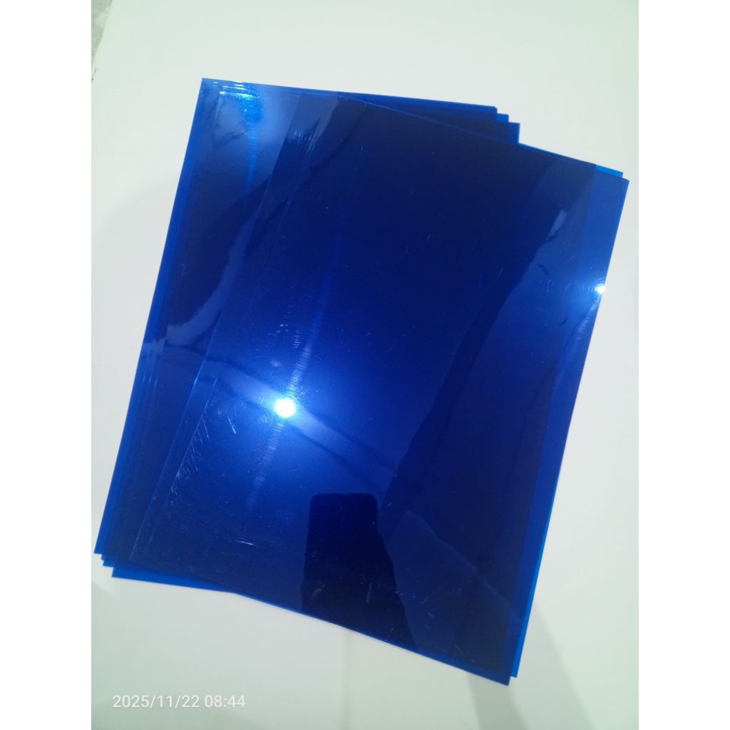 Cover mika ukuran F4 TEBAL 0 15/COVER JILID UKURAN F4 TEBAL @100PPC