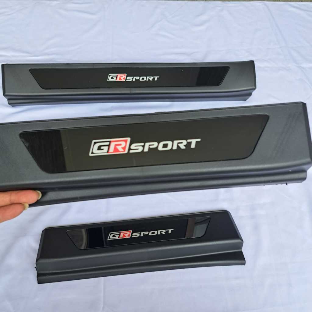 Sillplate Samping Rush GR Sport 2022-2024 Hitam