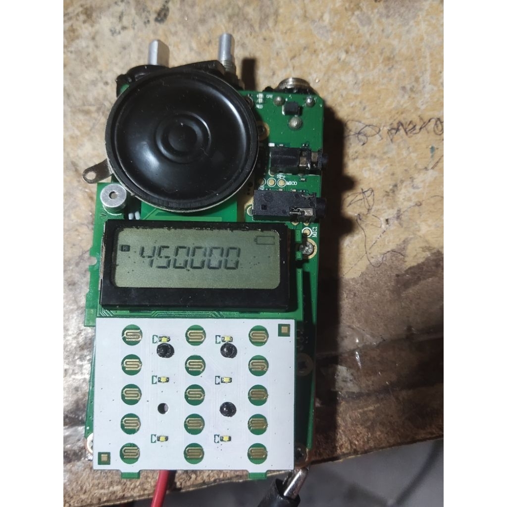 MESIN HT WEIERWEI VEV3288S UHF 400-480MHZ MESIN HT WEIERWEI VEV-3288S UHF