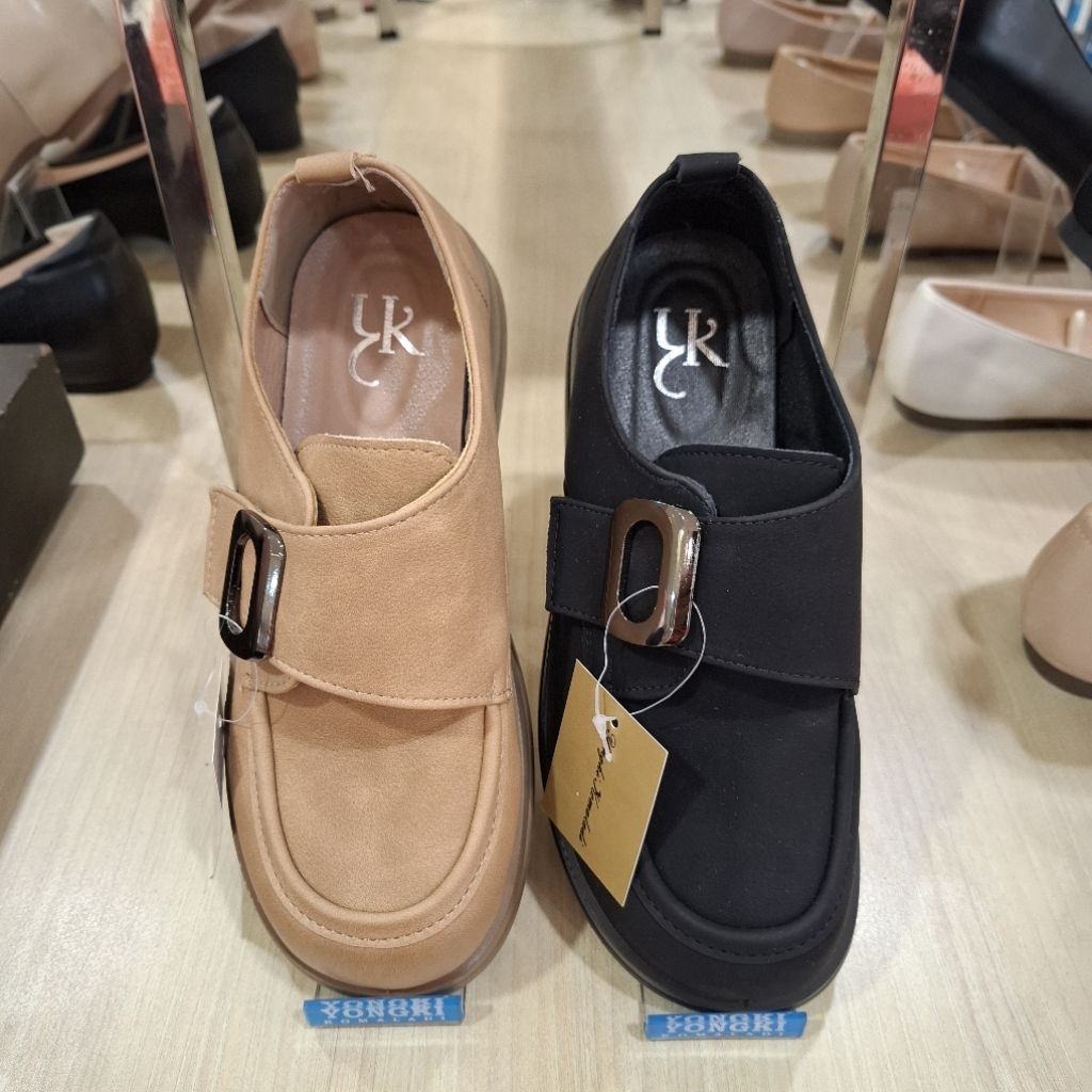 Sepatu Moccasin Wanita Brand YONGKI KOMALADI ORI