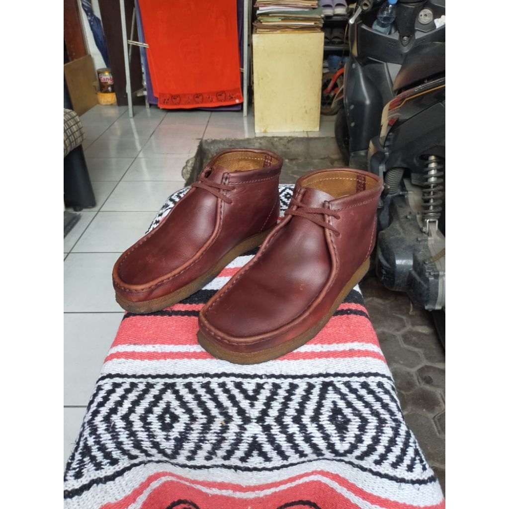 Clarks wallabee Burgundy (desert boot docmart barbour Fred Perry ben sherman noel liam Gallagher)