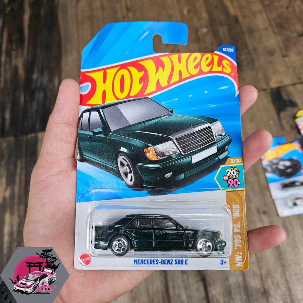 Hot Wheels Mercedes-Benz 500E – Diecast 1:64 Original Mattel Mobil Koleksi HW