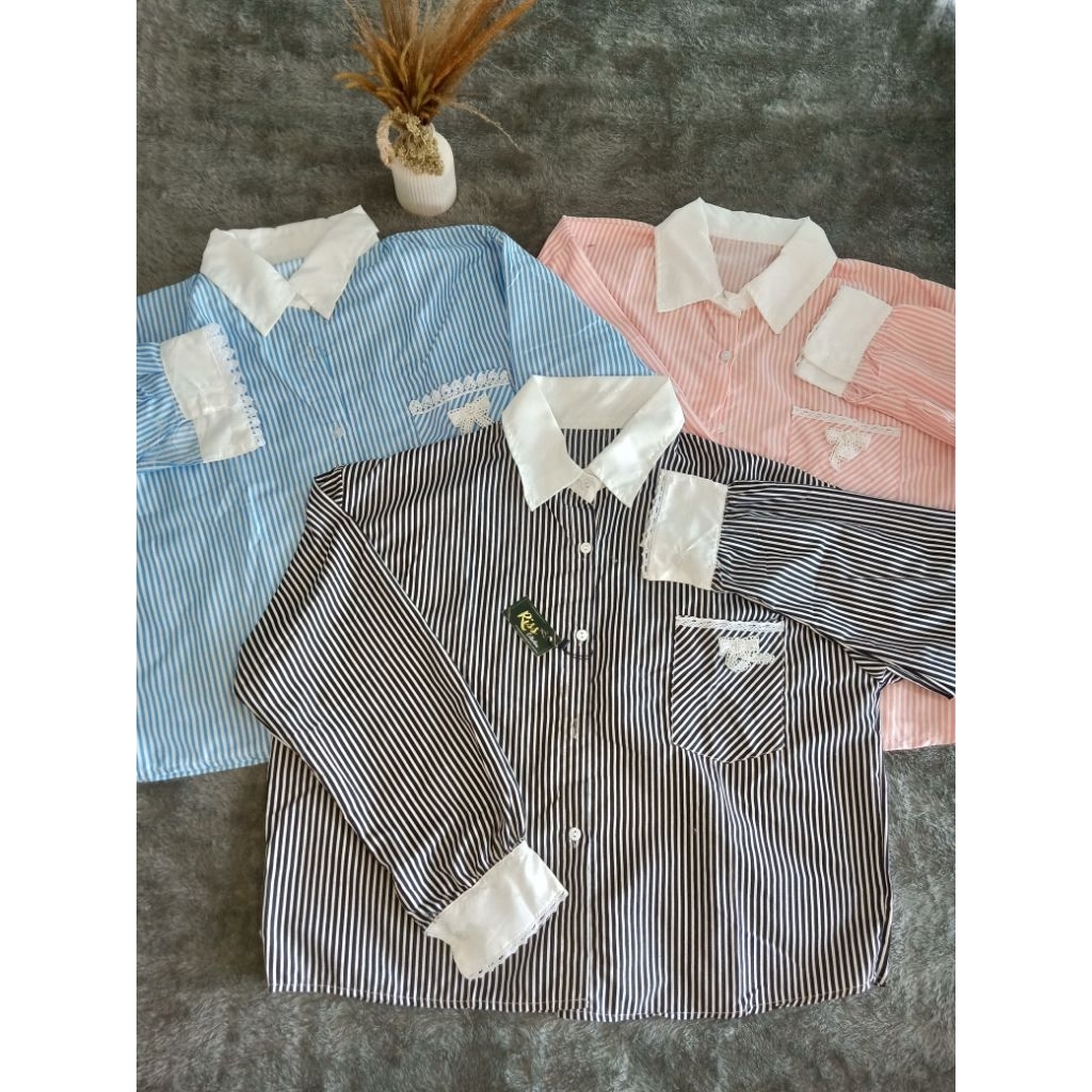 KEMEJA DAN BLOUSE WANITA MOTIF SALUR/GARIS-GARIS