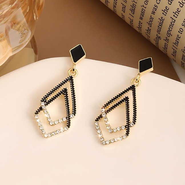 BlackPing-Anting Mutiara Fashion Korea Style/Fashion Wanit/Anting Tindik/Aksesoris Wanita Fashion