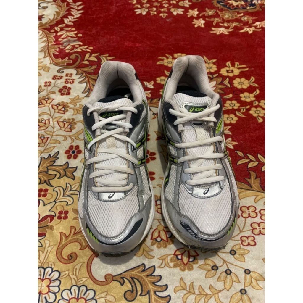 sepatu asik putih hijau