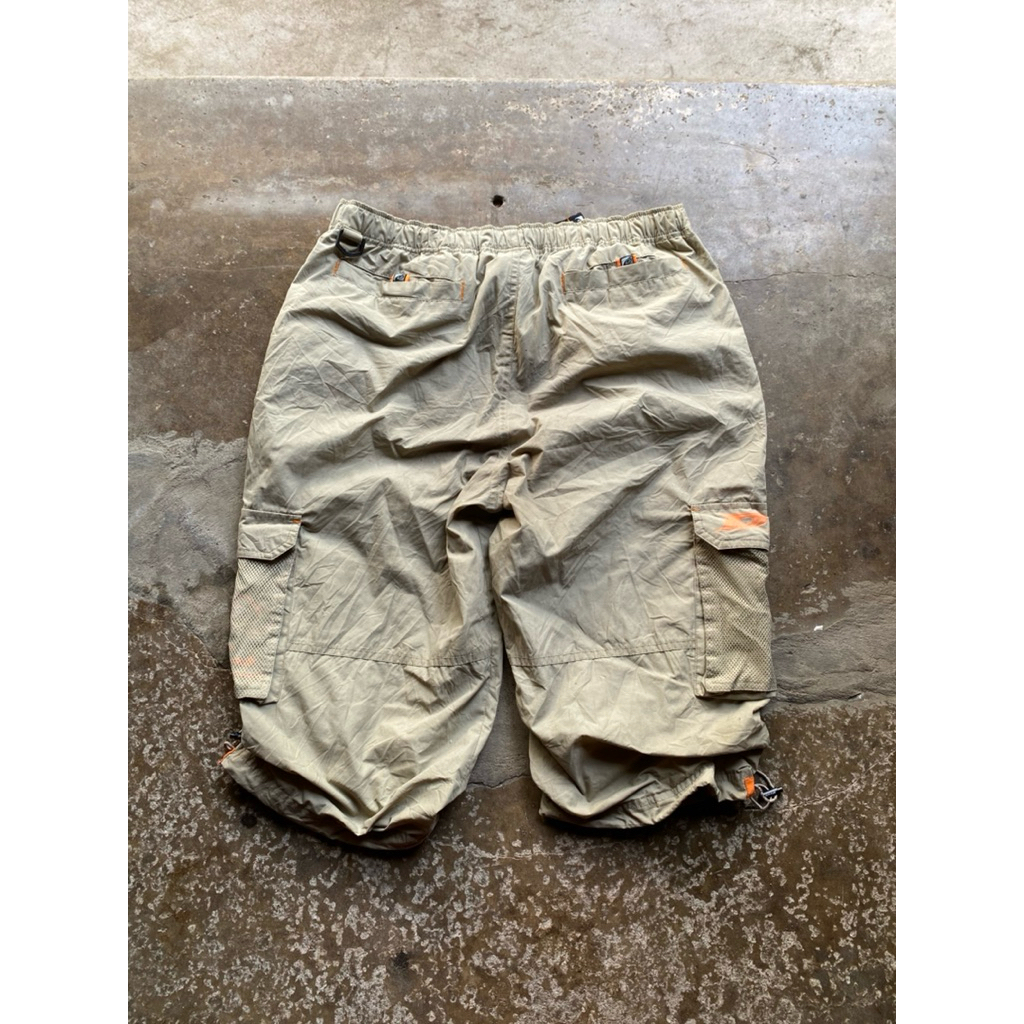 Celana Cargo Pendek Warna Cream Merk Piko