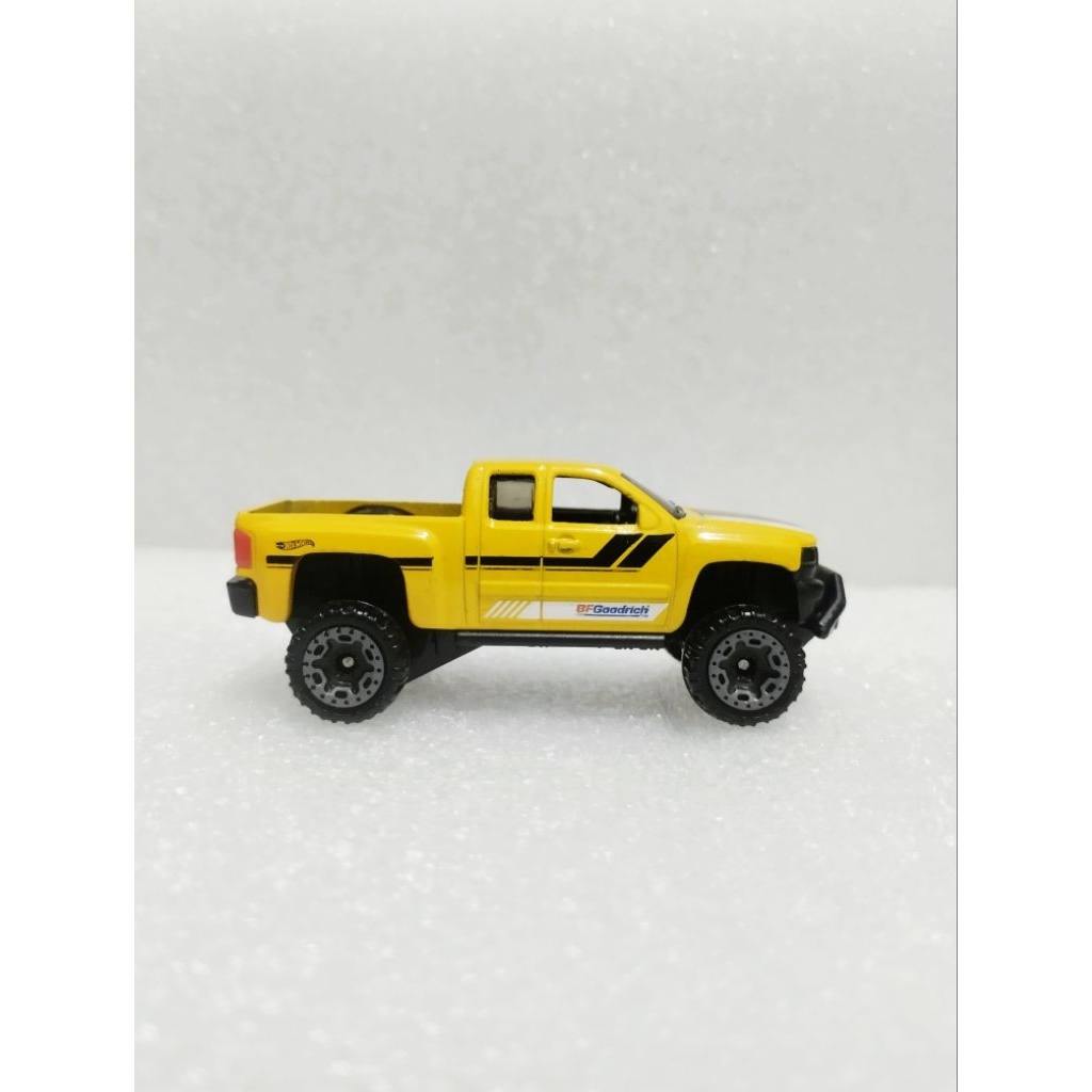 HOTWHEELS CHEVY SILVERADO™ LOOSE