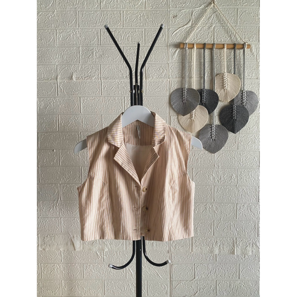 Beloved Stuff - Colorbox Vest Kancing Motif Stripe