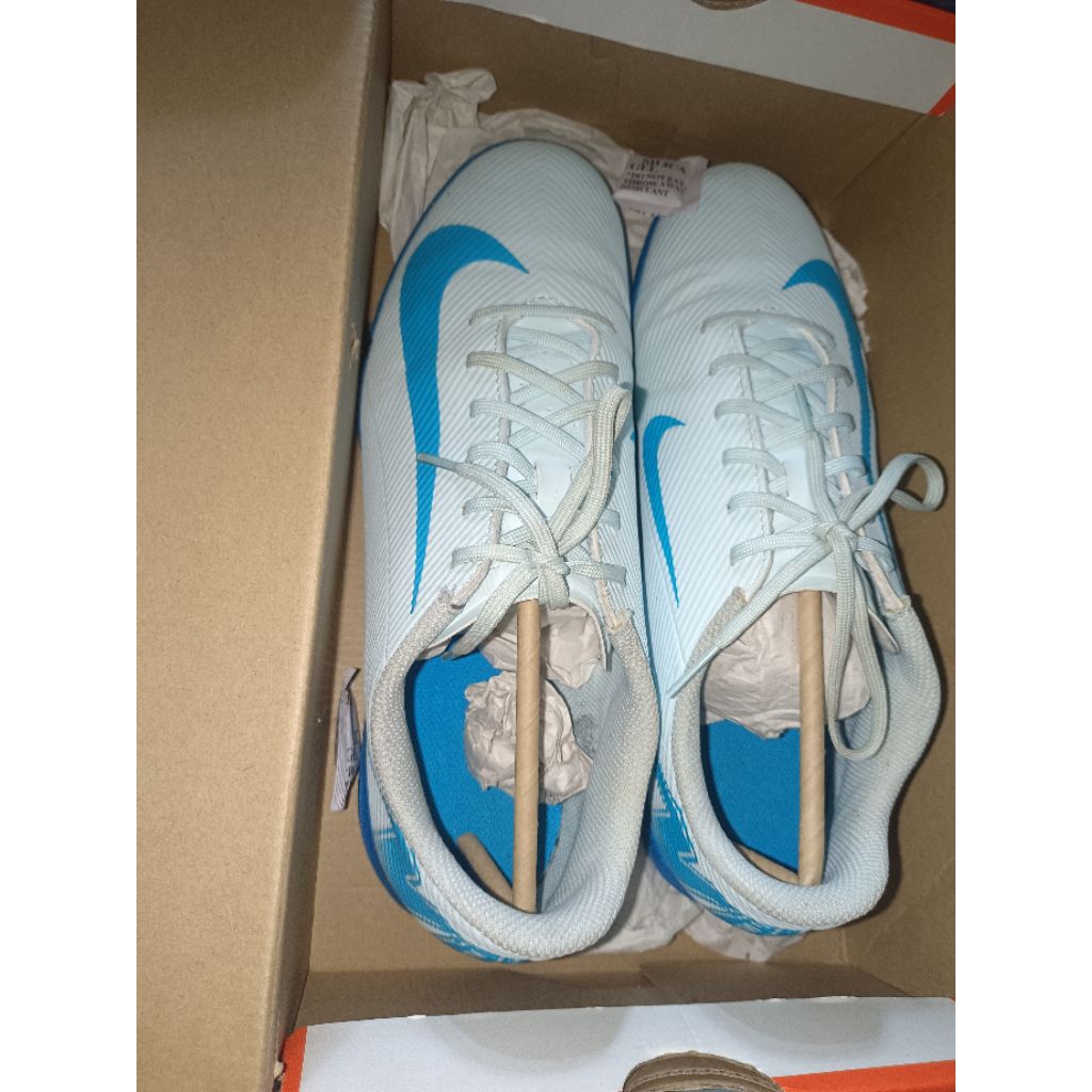 Sepatu Nike, sepatu Bola dan Sepatu Futsal Nike Mercurial Vapor 16 club IC Mad Ambition size 44, kon