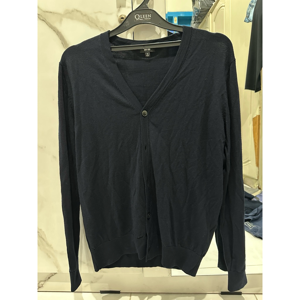 cardgian pria m outer uniqlo size M