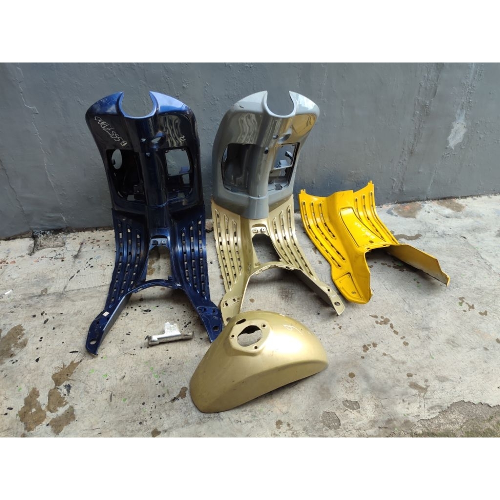 dashboard/dek lantai vespa matic sprint iget 3v original copotan