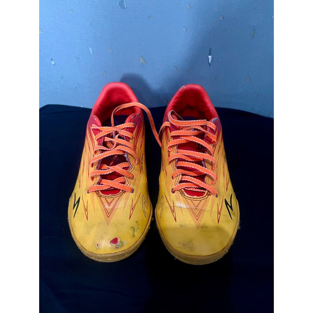 sepatu futsal anak specs ori