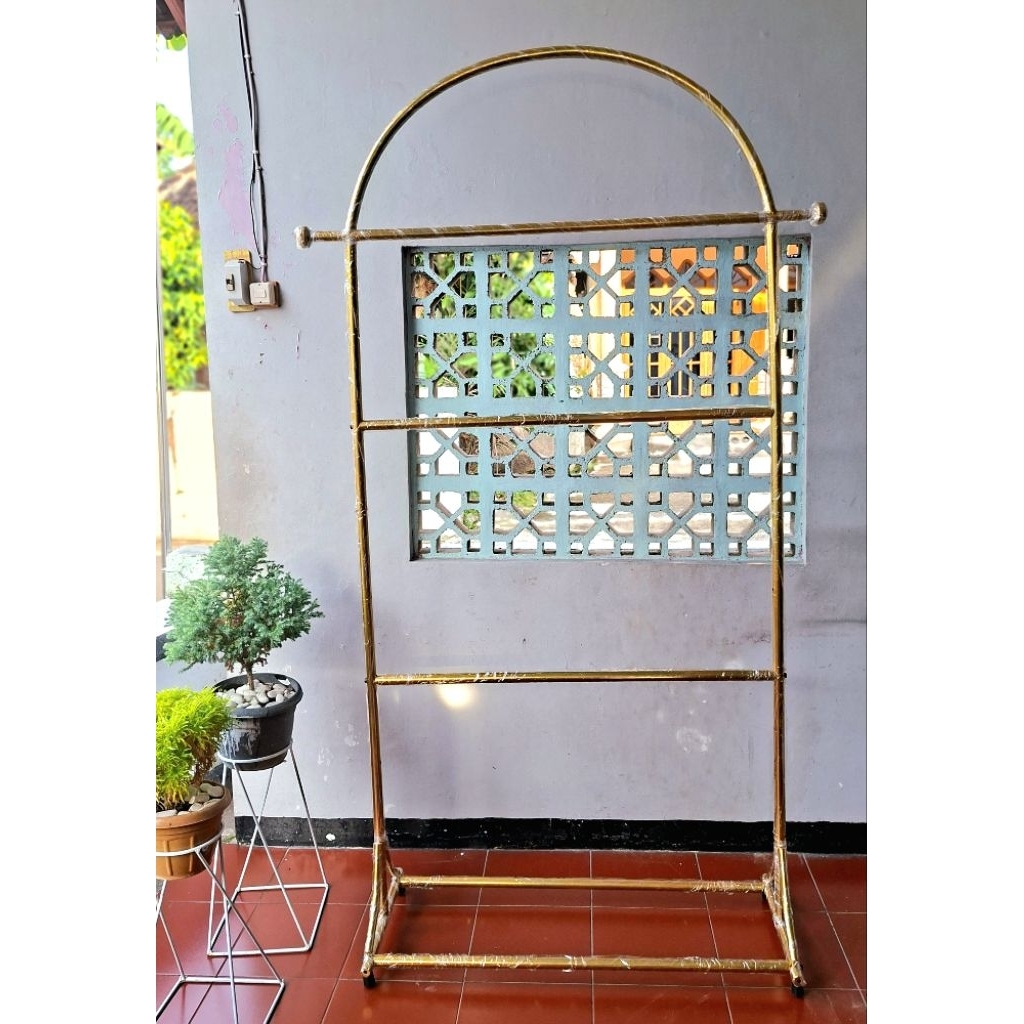 Standing Hanger Gawang Baju Bahan Besi Tebal Jilbab 3 Tingkat Tersedia Warna Gold,Hitam,Putih Co