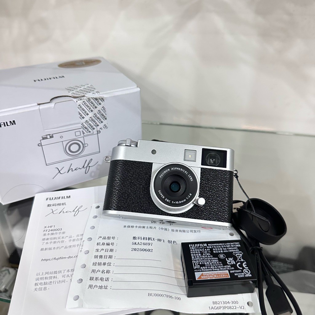 FUJIFILM X HALF (lens fujinon 10.8mm F2.8) FULLSET LIKE NEW KAMERA TERBARU 2025