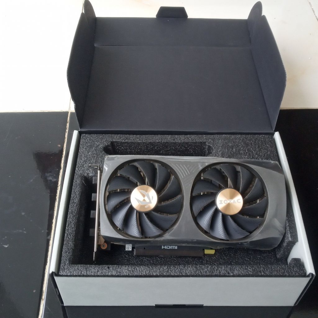 ZotacGaming GeForce RTX 4060 Ti 16 GB Second Mulus