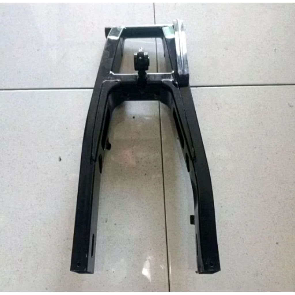 Swing Arm Yamaha Vixion New NVL/NVA Original Copotan