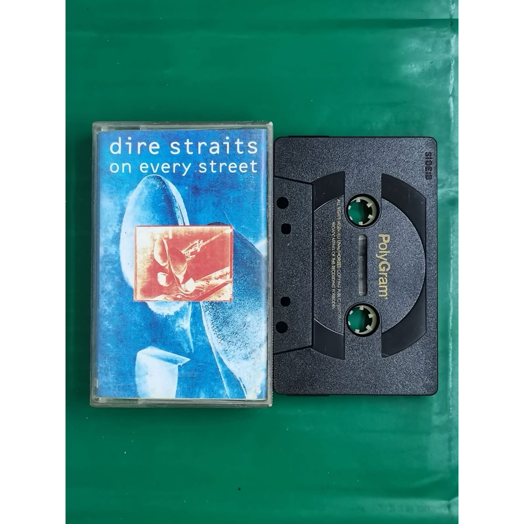 KASET PITA ORIGINAL DIRE STRAITS ON EVERY STREET