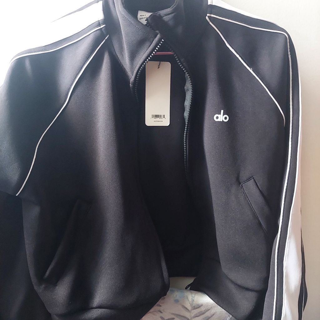 [NEW] Alo Yoga Mirror Not Ori - Crop Jacket