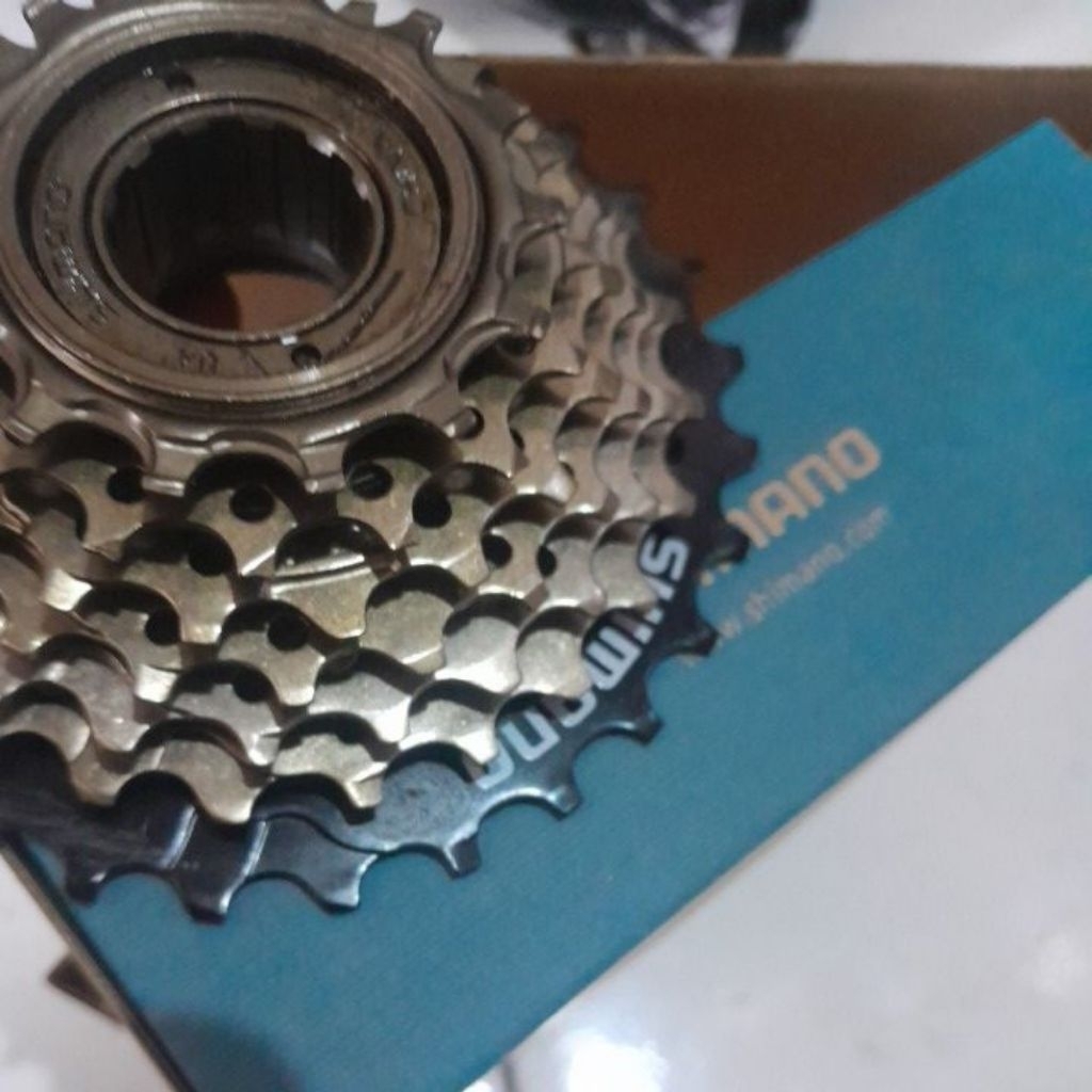 sproket ulir 7speed shimano  kecepatan speed by shimano