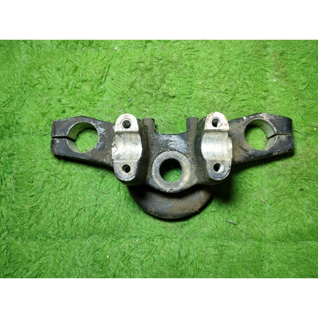 SEGITIGA ATAS SUZUKI GSX 150 ORIGINAL