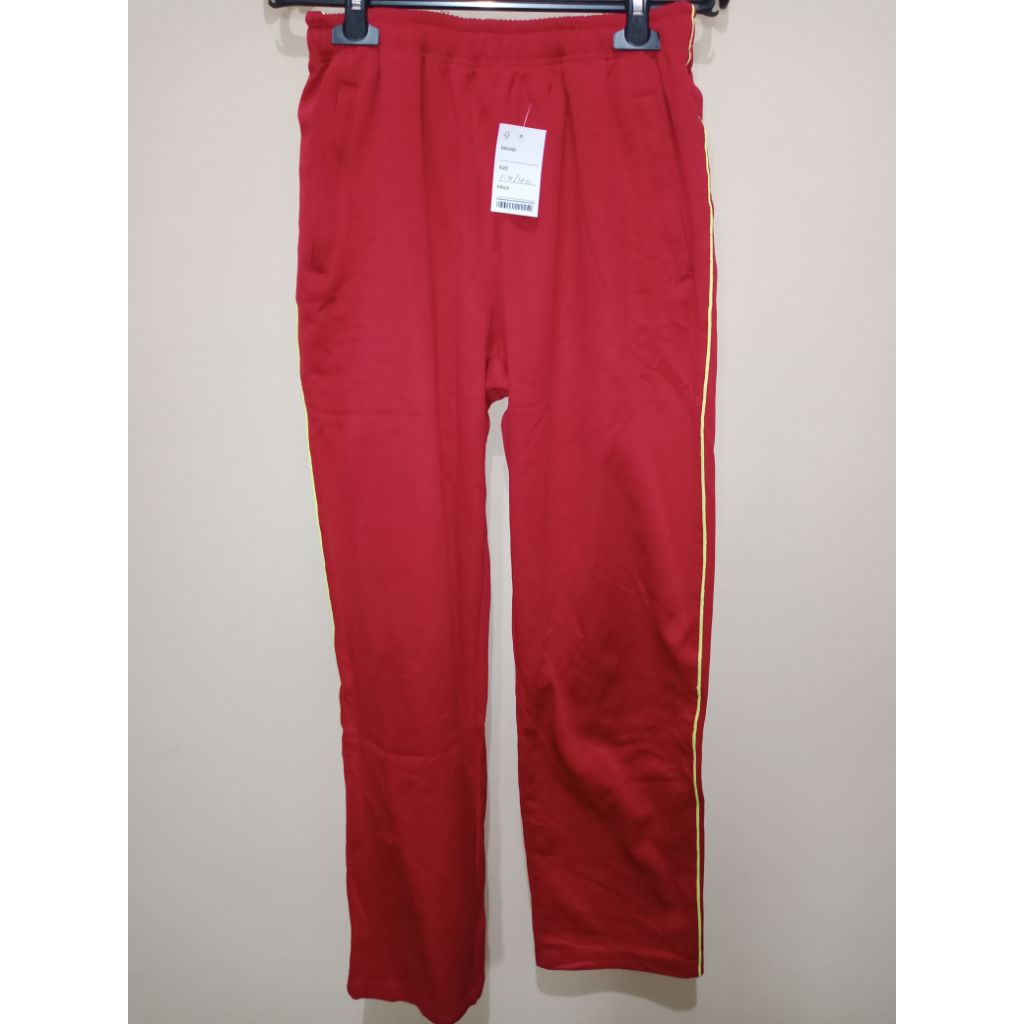 CELANA TRAINING PRELOVED