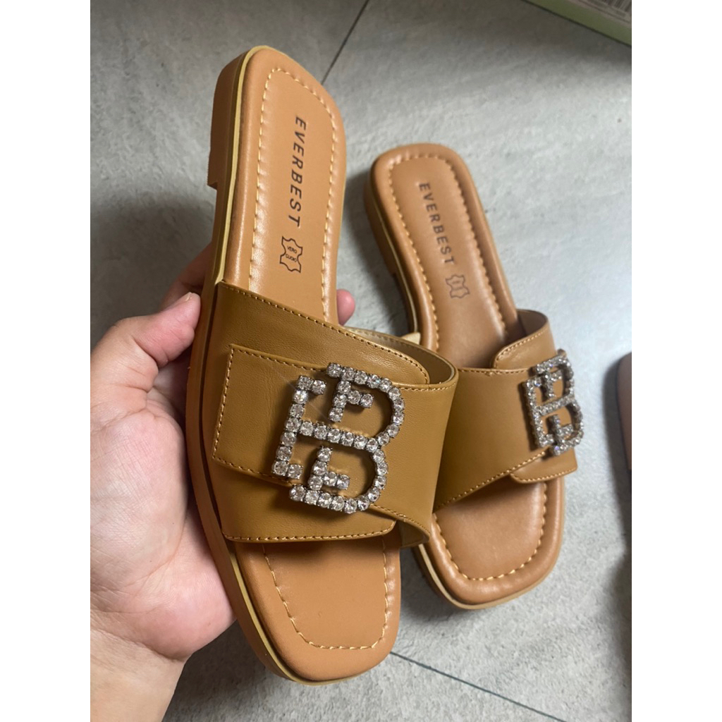 EVERBEST UGGY SANDAL FLAT BAHAN LEATHER