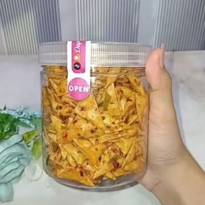 Pangsit pedas daun jeruk