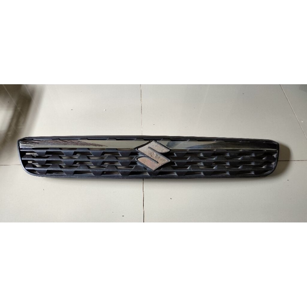 grill Suzuki Ertiga 2012-2015 original