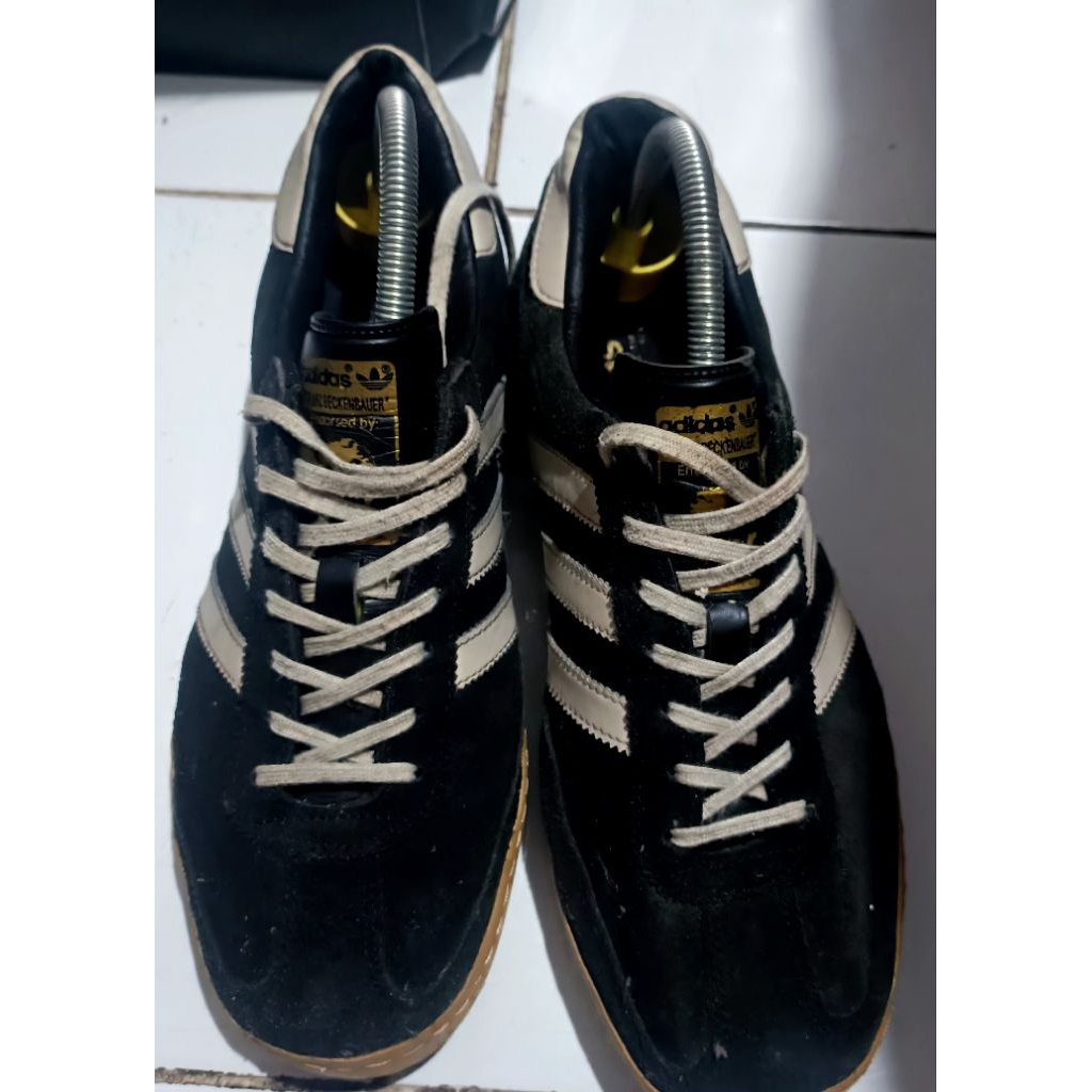 Sepatu Adidas Beckenbauer size 42 second Original