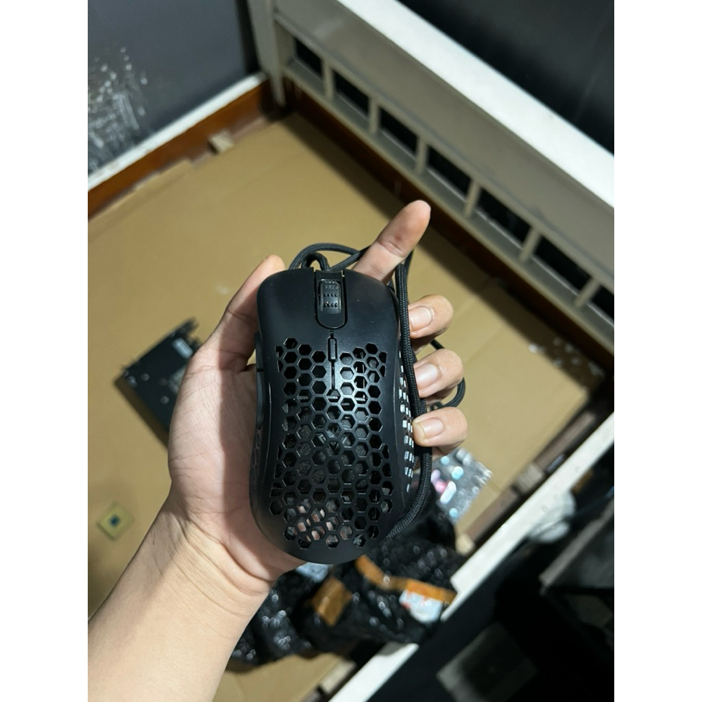 mouse gaming aula f810